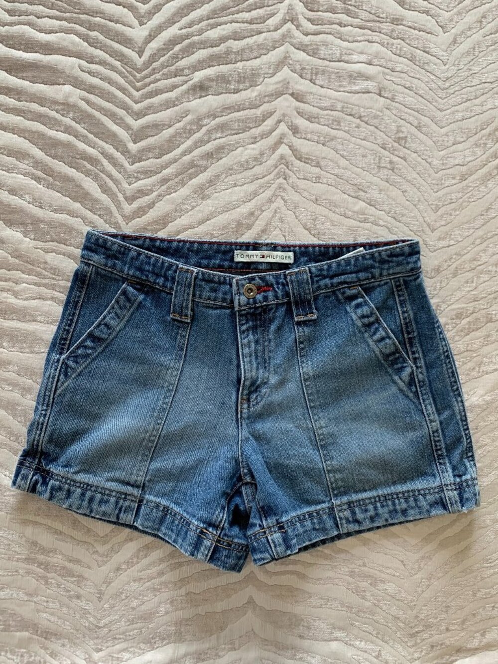 Tommy Hilfiger Women's Size 4 Y2K Style Denim Shorts | Vintage Jean Shorts